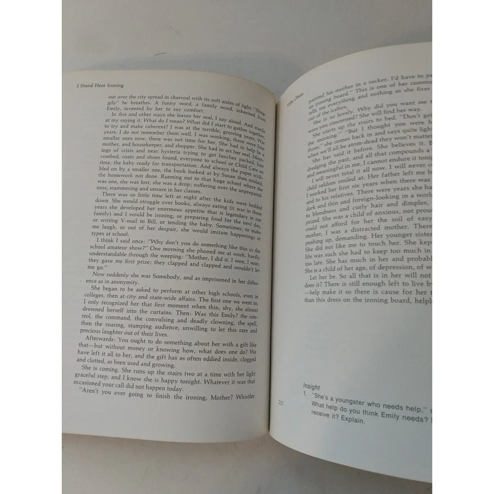 by women: An Anthology of Literature By L. H. Kirschner & Marcia Folsom PB 1976